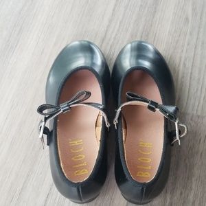 Bloch tap shoes